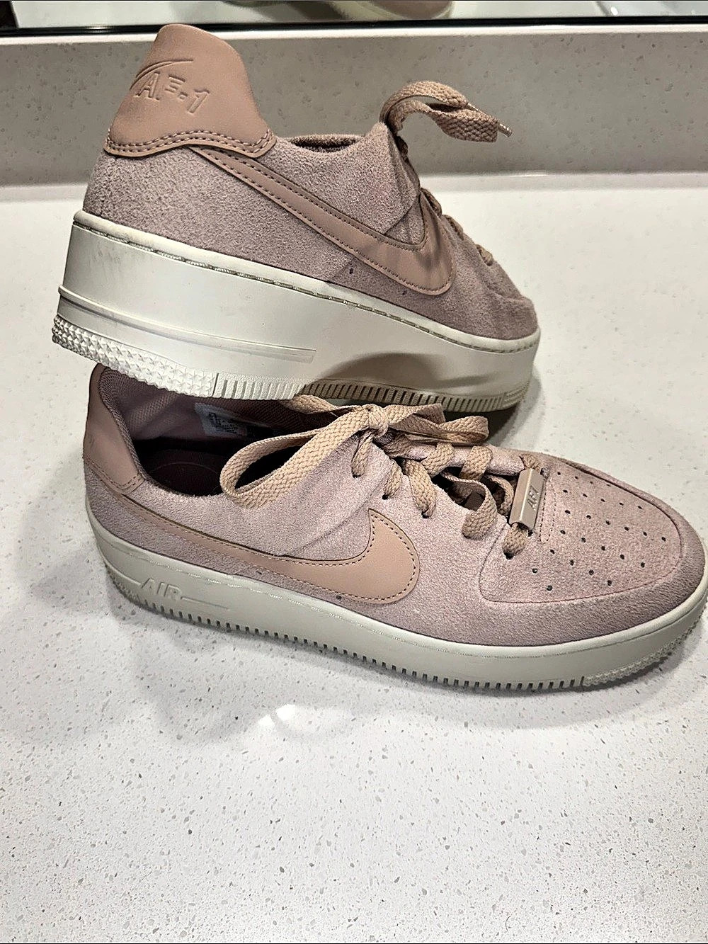 Nike Air Force 1 Women's Pink Sneakers US 8.5